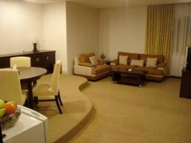 Plaza Inn Kendari Exterior foto